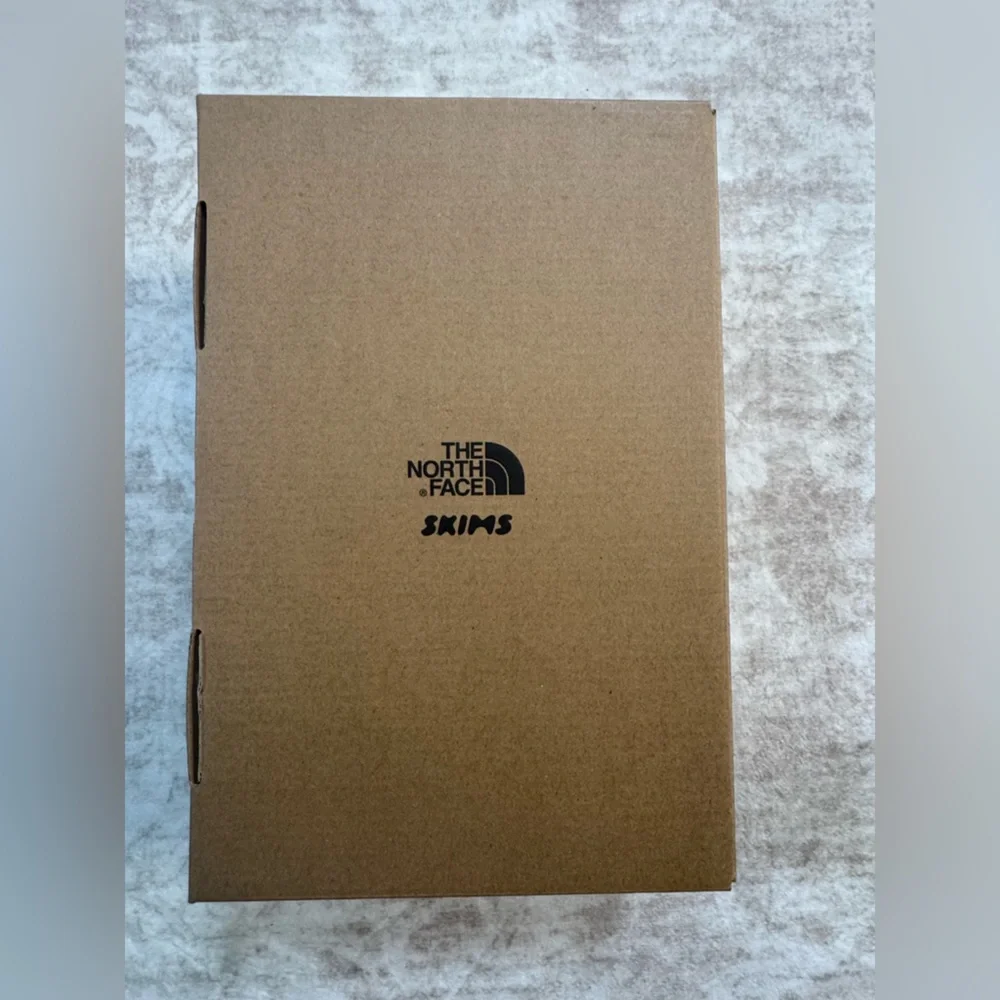 Skims‎ x The North Face Shoe Box EMPTY